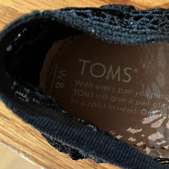 TOMS, womens size 8, lacy Oxford slip on shoes - Picture 4 of 7